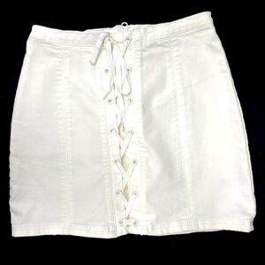 Silence + Noise Women's white Mini Skirt ⁩